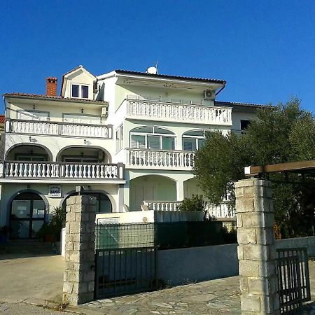 Apartmani Djurda Veglia Exterior foto